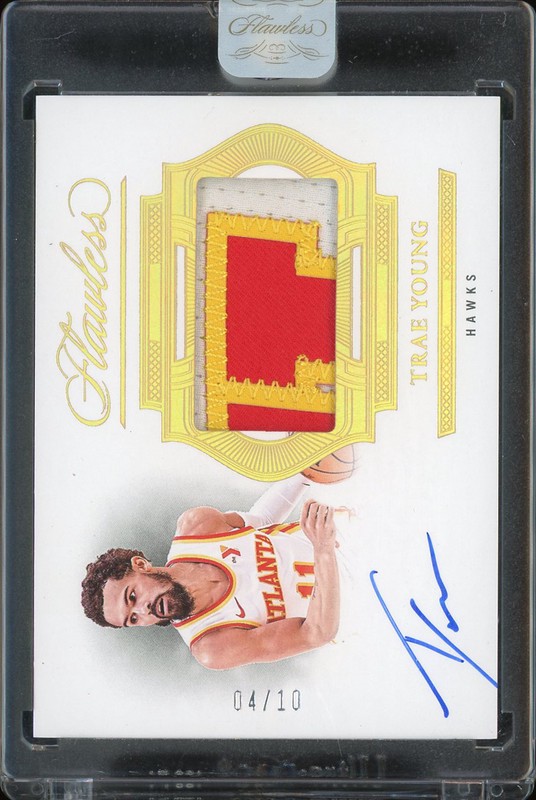 2024-25 Panini Flawless Horizontal Patch Autographs Trae Young #HPA-TYH /10
