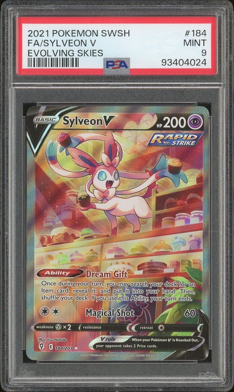 2021 Pokemon Evolving Skies Full Art Sylveon V #184/203 PSA 9