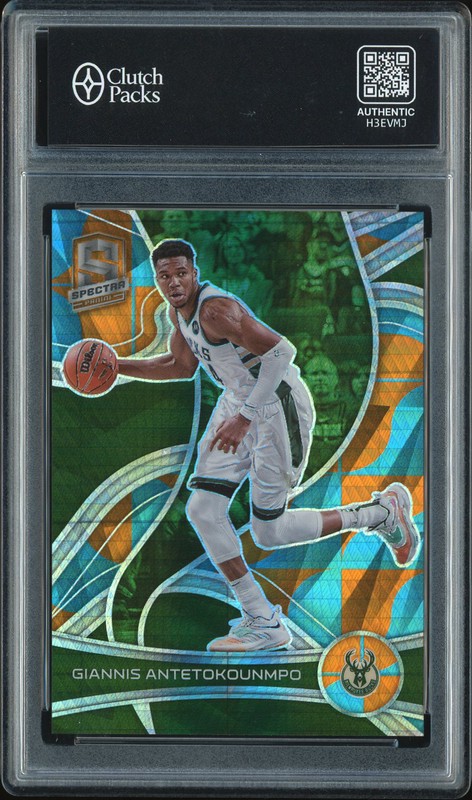 2021-22 Panini Spectra Giannis Antetokounmpo #34 Neon Green /49