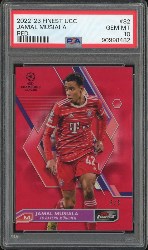 2022-23 Topps Finest UCC Jamal Musiala #82 Red /5 PSA 10